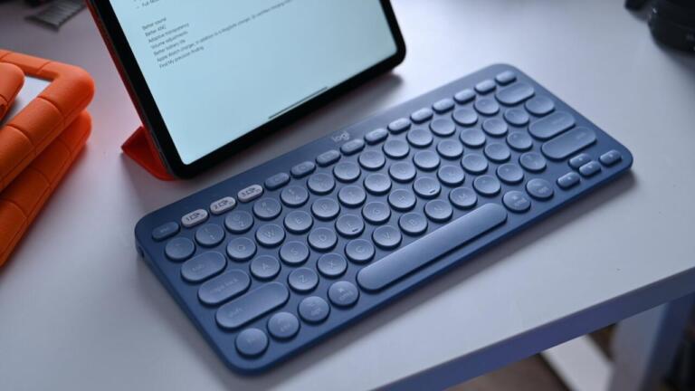 10 Keyboard Wireless Terbaik 2025 yang Wajib Kamu Coba! 3 10 Keyboard Wireless Terbaik 2025 yang Wajib Kamu Coba!