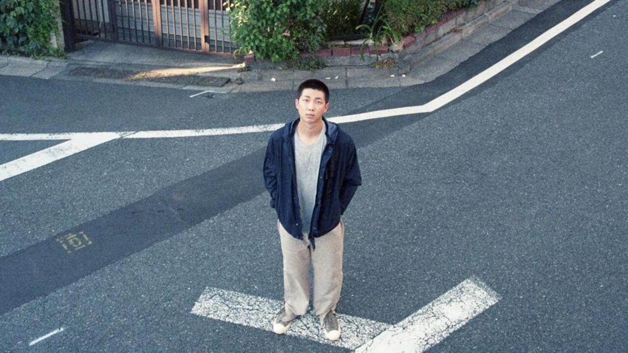 RM BTS Rilis Film Dokumenter Right People, Wrong Place!