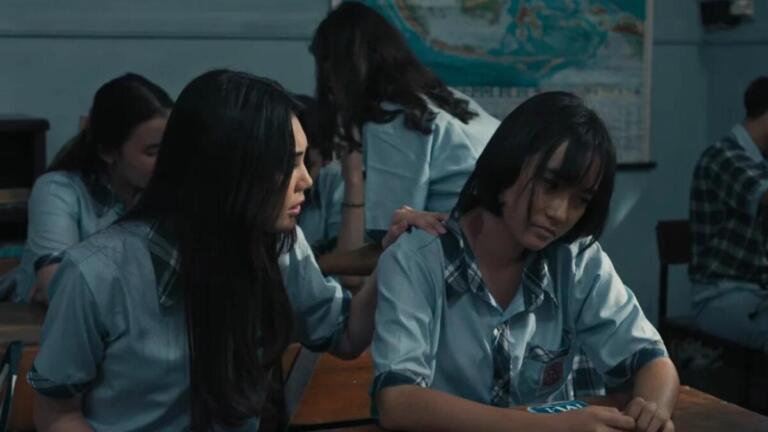 Sinopsis Kuasa Gelap, Film Eksorsisme Pertama di Indonesia 4 Sinopsis Kuasa Gelap, Film Eksorsisme Pertama di Indonesia