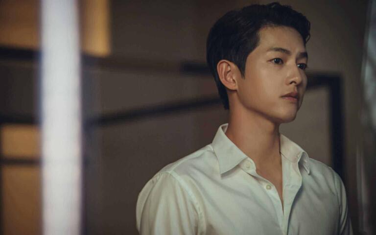 Biodata 4 Pemain Film Bogota: City of the Lost, Ada Song Joong Ki 8 Biodata 4 Pemain Film Bogota: City of the Lost, Ada Song Joong Ki