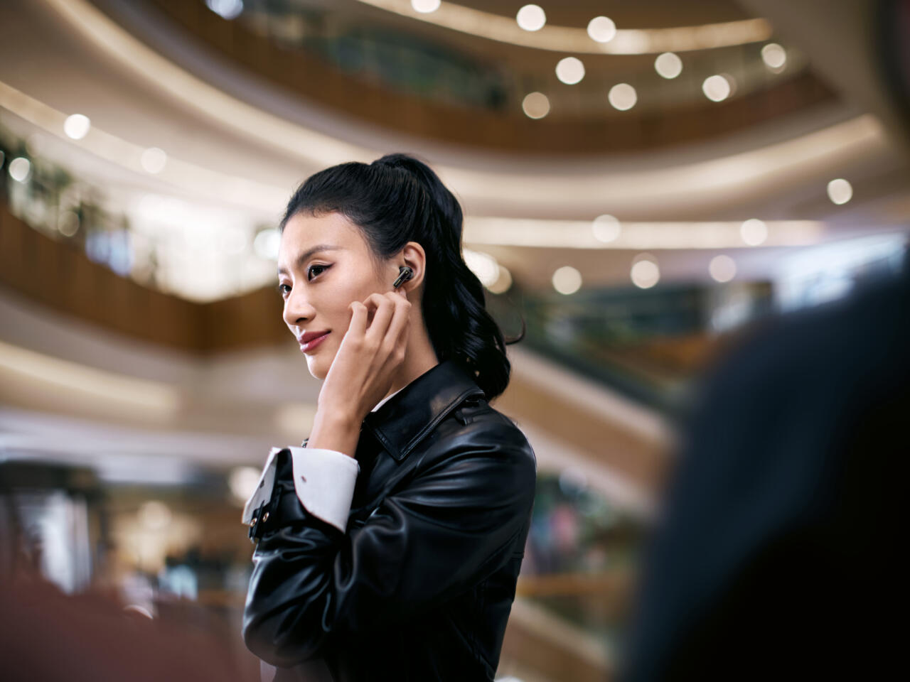 6 Huawei Freebuds Pro 4