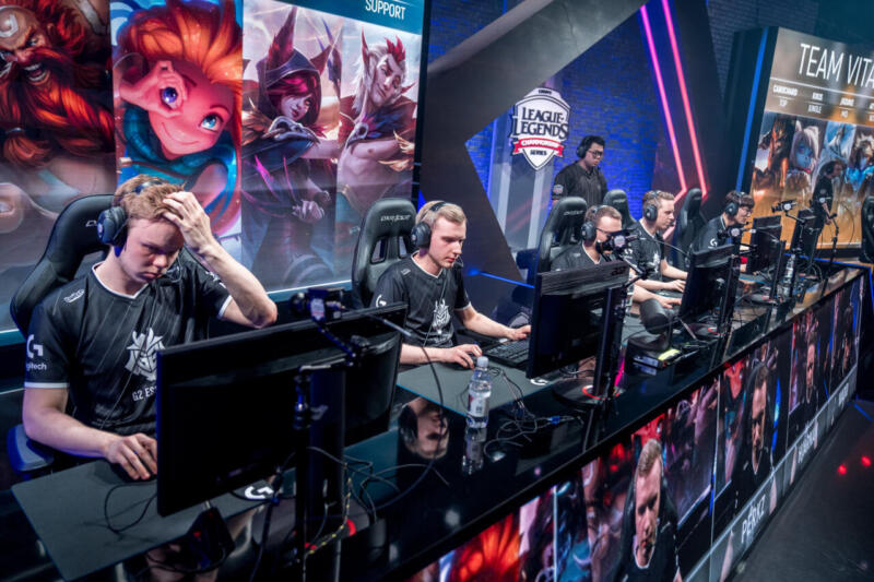 Riot/Leagues Of Legends