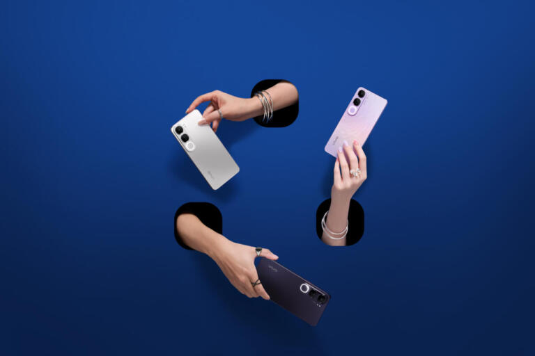 V40 Lite