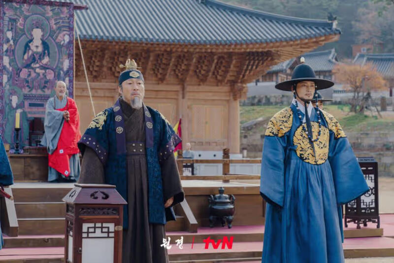 Fakta The Queen Who Crowns