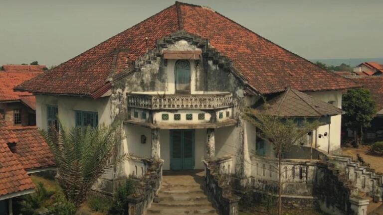 Sinopsis Rumah Teteh: Story of Helena, Adaptasi Kisah Nyata 11 Sinopsis Rumah Teteh: Story of Helena, Adaptasi Kisah Nyata