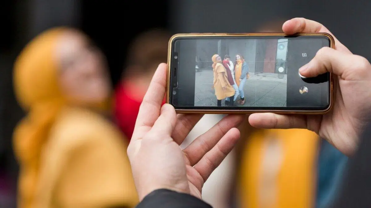 6 Tips Foto Lebaran Pakai HP, Jadikan Foto Lebih Estetik! 11 6 Tips Foto Lebaran Pakai HP, Jadikan Foto Lebih Estetik!