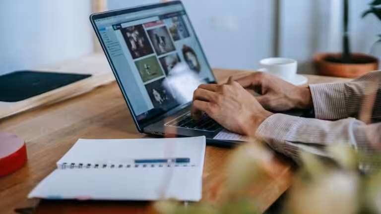 Waktu Luang Produktif? Ini 7 Cara Hasilkan Uang dari Canva!