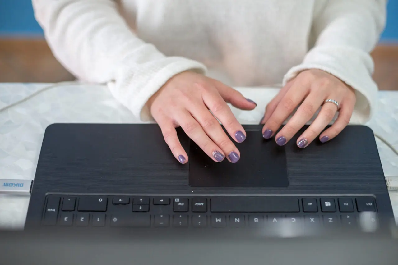 Begini Cara Mengatasi Touchpad Laptop Tidak Berfungsi