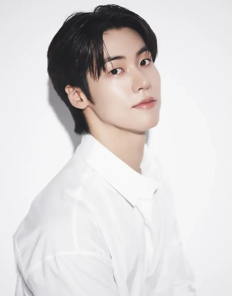 Lee Seung Hyub - Biodata Pemain Spring of Youth