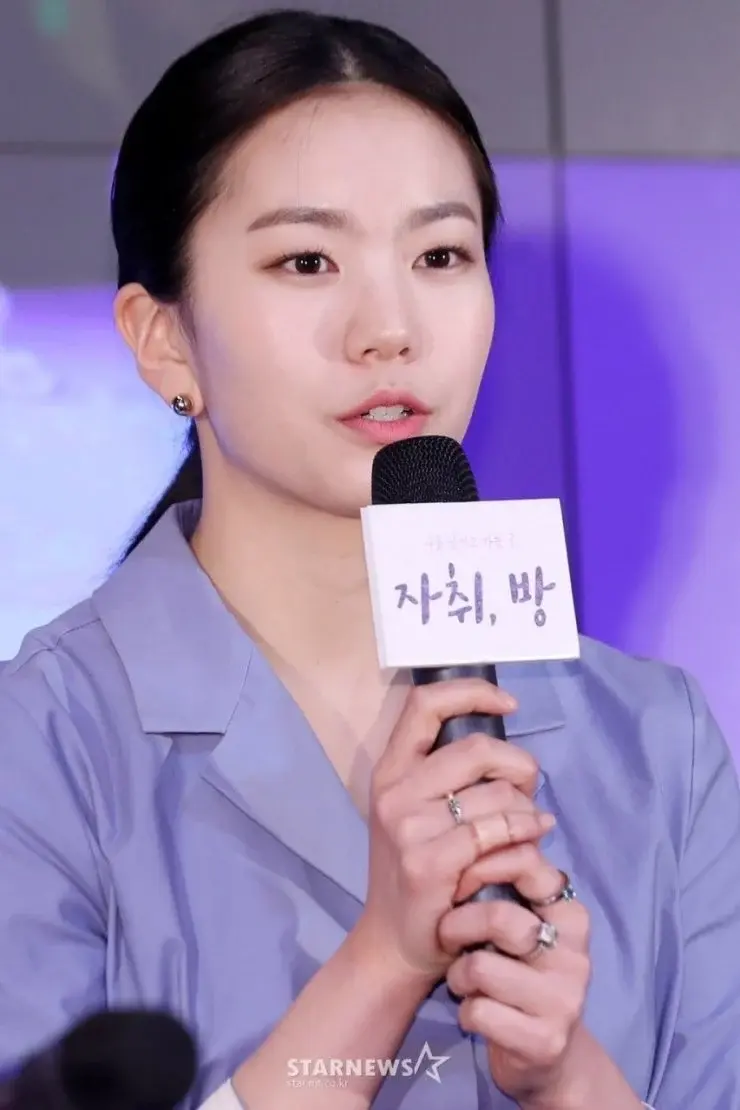 Lee Seol