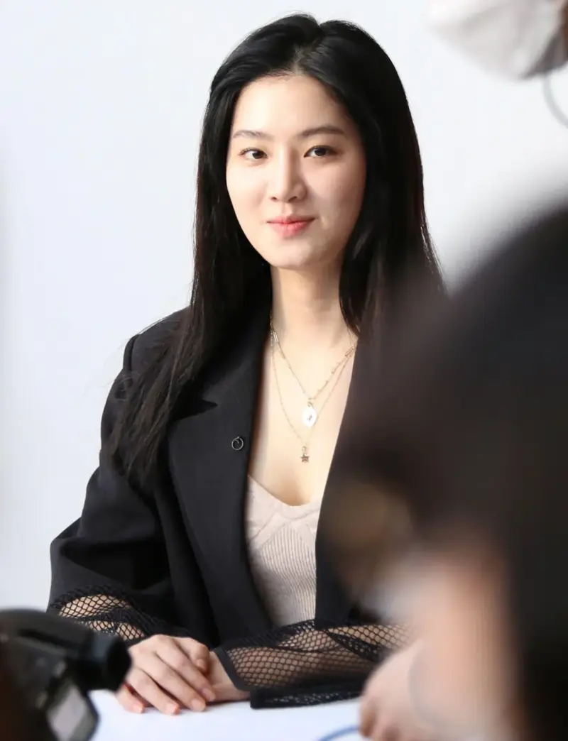 Park Ju Hyun - Biodata Pemain Hunter with a Scalpel