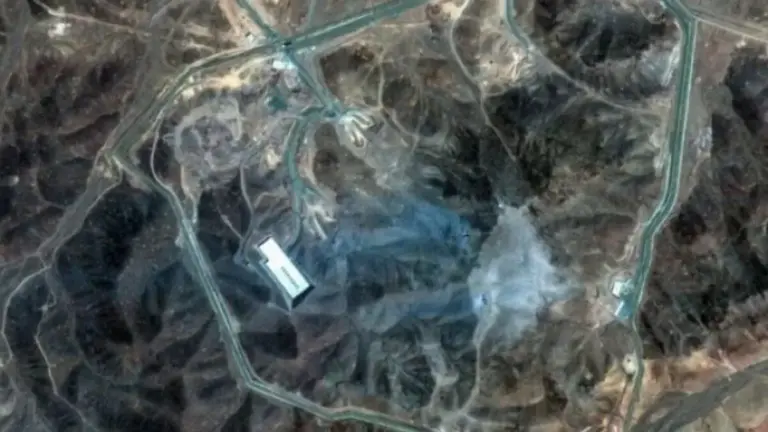 Foto Satelit Fordow Terungkap, Bukti Klaim AS Hancurkan Fasilitas Nuklir Iran?