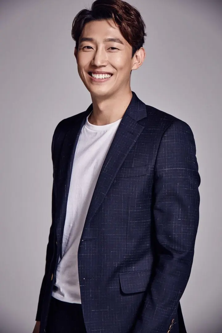Kang Ki Young