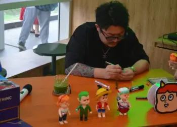 Black Pearl By Josh Wang For Peace