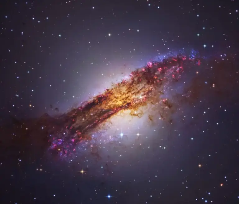 Centaurus A, Galaksi Aktif Terdekat dengan Lubang Hitam Supermasif