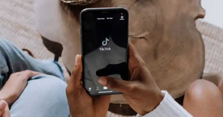 Awas Scrolldown Effect! Ini 7 Dampak Kecanduan TikTok