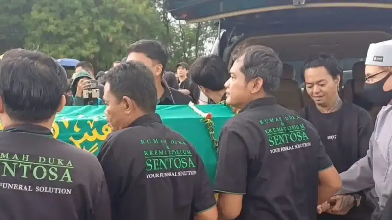 Kabar duka dan Penyebab Lula Lahfah Meninggal