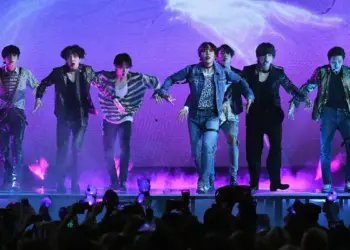 BTS/(Ethan Miller/GETTY IMAGES)