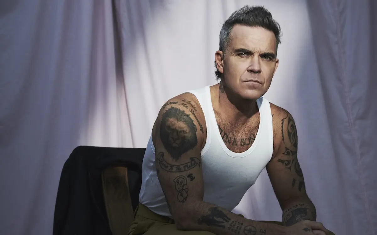 Album Baru ‘Britpop’ Robbie Williams Lampaui Rekor The Beatles