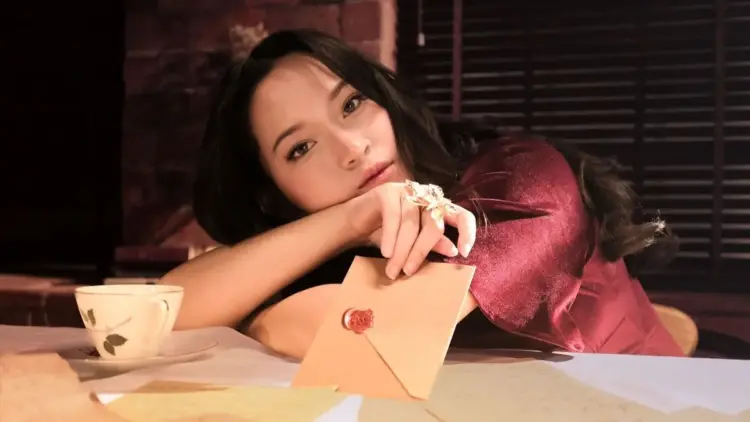 Raissa Anggaini/Creative Disc