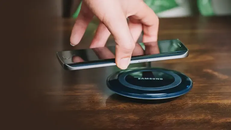 Cara Kerja Handphone Wireless Charging