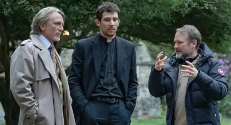 Rian Johnson Wake Up Dead Man