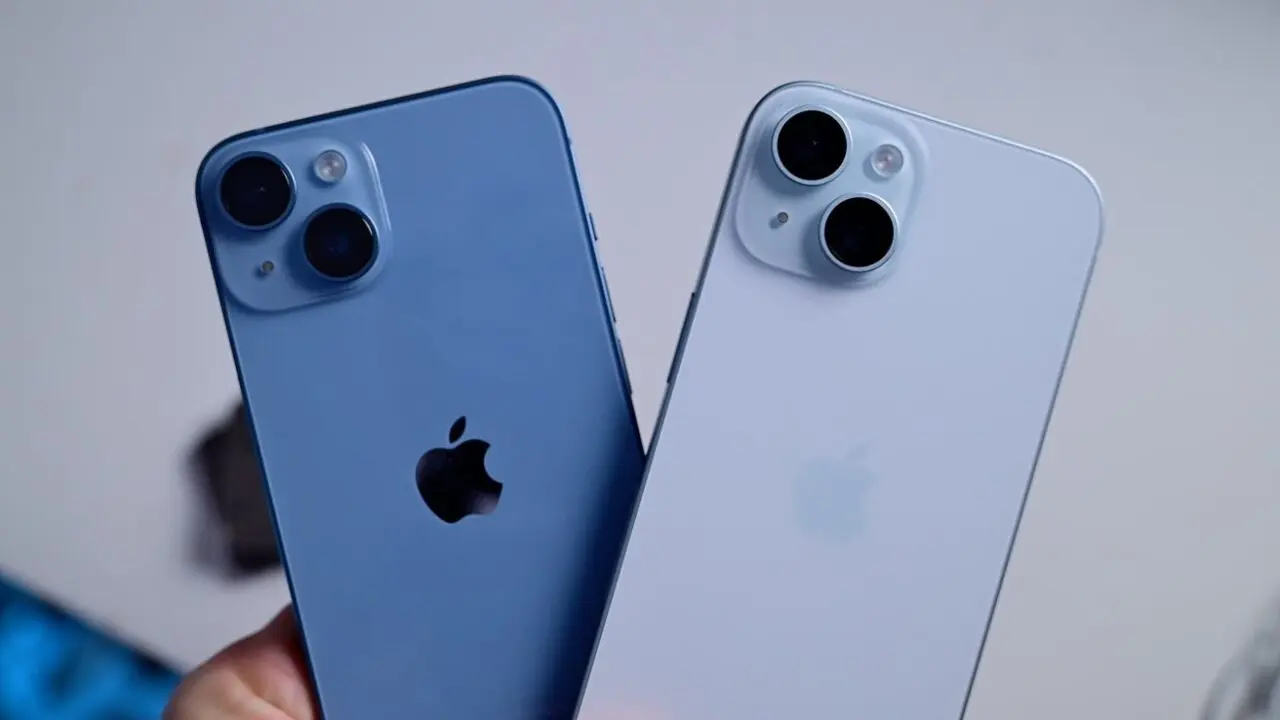 Mending Beli iPhone 14 Baru vs iPhone 15 Bekas di Tahun 2026?