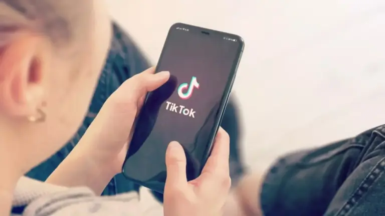 Gen Z Mulai Gak Percaya TikTok, Ada Apa?