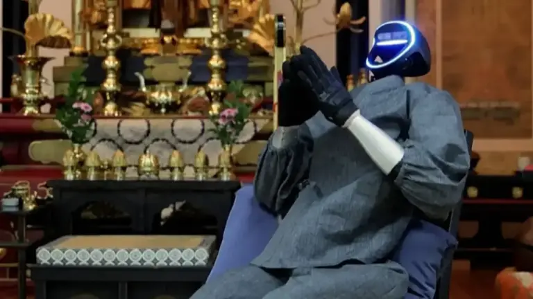 Universitas Kyoto Ciptakan Buddharoid, Robot yang Paham Kitab Suci