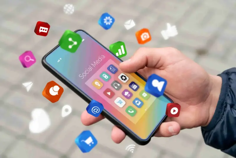 Fitur Tambahan Smartphone, Aplikasi Pihak Ketiga