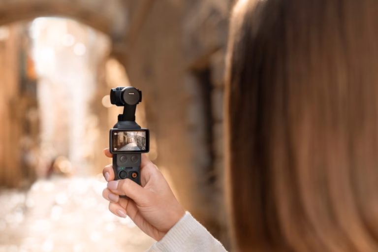 DJI Osmo Pocket 4 Rilis, Sensor 1 Incinya Bikin Kamera Lain Minder! 1 DJI Osmo Pocket 4 Rilis, Sensor 1 Incinya Bikin Kamera Lain Minder!