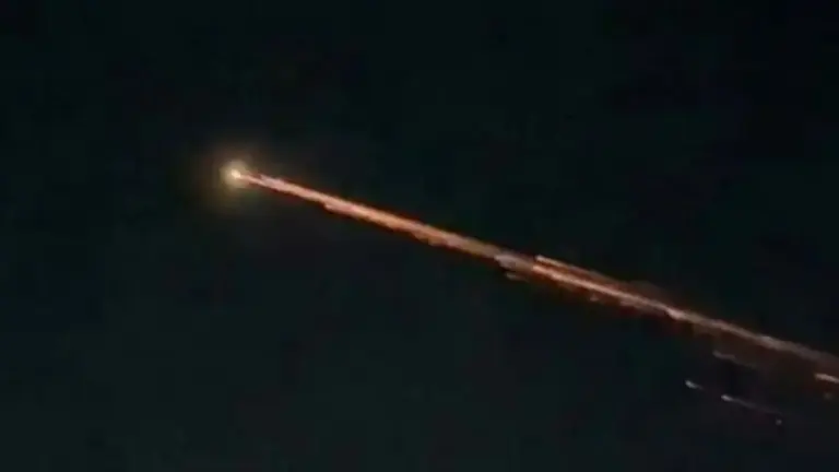Penjelasan BRIN Soal Objek Terang yang Lintasi Langit Sabtu Malam