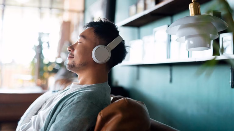 Radiasi Headphone Bluetooth Berbahaya Bagi Otak? Ini Faktanya