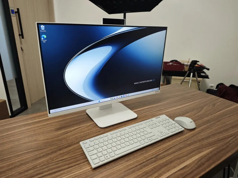 ASUS ExpertCenter PM600, AI All-in-One PC Fleksibel untuk Bisnis hingga Rumah