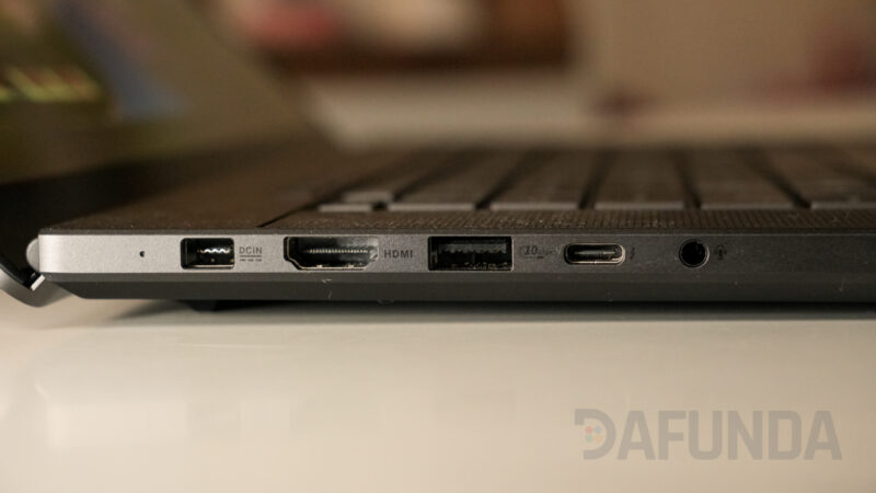Review ROG Zephyrus G16 GU606AM (2026): Ketika Kekuatan Ekstrem Bertemu Portabilitas 4 ASUS ROG Zephyrus G16 2026 Dafunda Tekno Review 12