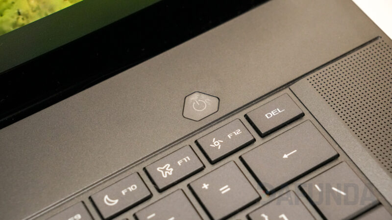 Review ROG Zephyrus G16 GU606AM (2026): Ketika Kekuatan Ekstrem Bertemu Portabilitas 6 ASUS ROG Zephyrus G16 2026 Dafunda Tekno Review 5
