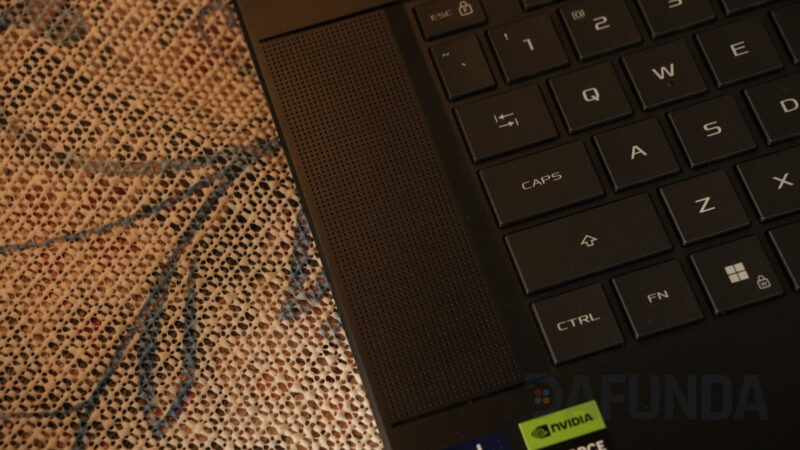 Review ROG Zephyrus G16 GU606AM (2026): Ketika Kekuatan Ekstrem Bertemu Portabilitas 7 ASUS ROG Zephyrus G16 2026 Dafunda Tekno Review 8