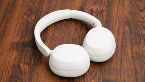 Review Redmi Headphones Neo: Pilihan Headphone Nyaman dengan Baterai “Badak” untuk Sehari-hari