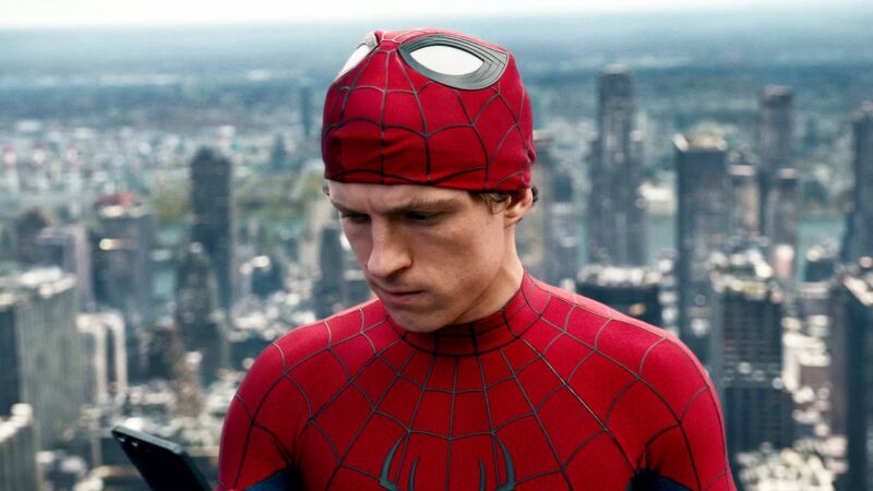 Tom Holland Kasih Bocoran Twist Ending Spider-Man Brand New Day! Bakal Pakai Kostum Hitam Symbiote? 2 twist ending Spider-Man Brand New Day