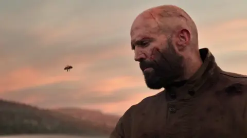 Teaser Trailer The Beekeeper 2 Rilis, Jason Statham Kembali Beraksi